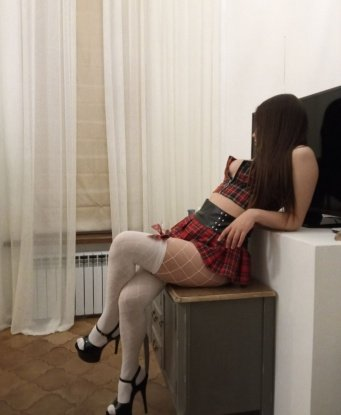 Страстная и игривая красотка приглашает в свой уютный оазис. Готова расслабить и порадовать тебя своим умелым мастерством! Со мной ты забудешь обо всех проблемах! 10564, 23 года