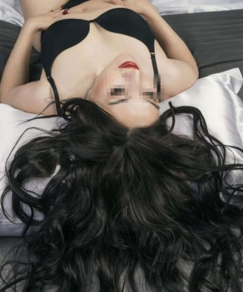 Живу в Москве и готова порадовать тебя своими услугами. Моя энергия и страсть заставят тебя забыть о реальности и окунуться в мир незабываемого удовольствия. Я умею слушать и понимать мужчин, поэтому ты можешь быть уверен в моей полной отдаче и внимании к твоим желаниям. У меня есть много возможностей, чтобы доставить тебе максимальное удовольствие. Насладись моими красивыми фото и положительными отзывами моих постоянных клиентов. Обещаю, ты не пожалеешь о нашей встрече! ✨🔥💋 12233, 28 лет