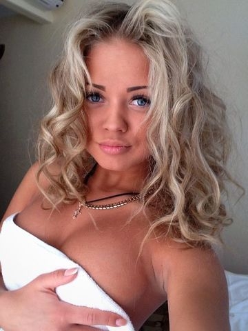 Сексуальная шатенка с аппетитными формами и страстным нравом приглашает в гости для горячих и страстных утех. Готова исполнить твои самые сокровенные желания! 24293, 21 год